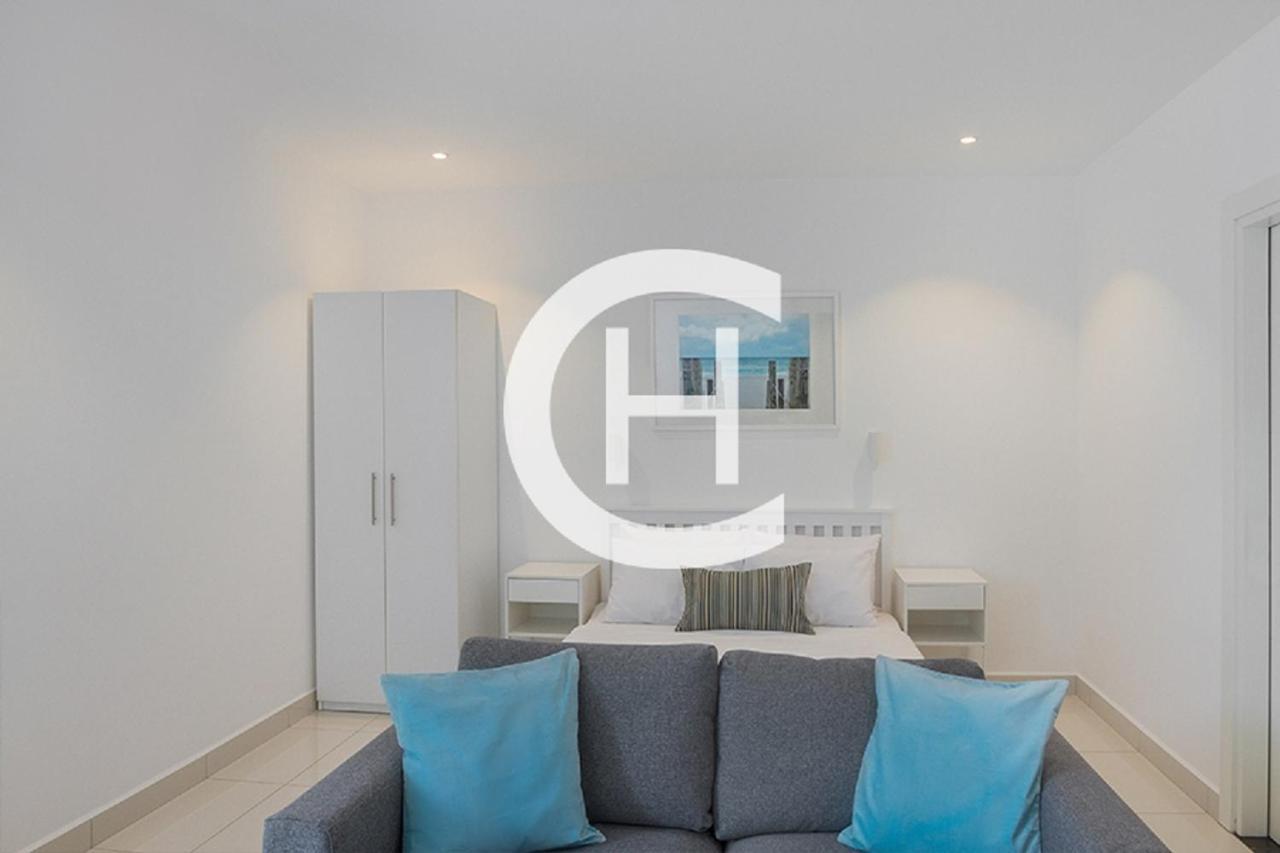 אקרה Embassy Gardens By Clifton Homes מראה חיצוני תמונה